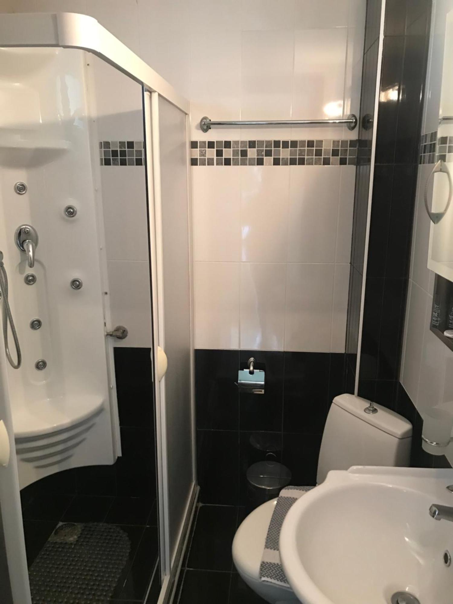 Enastron Hotel Loutraki  Luaran gambar