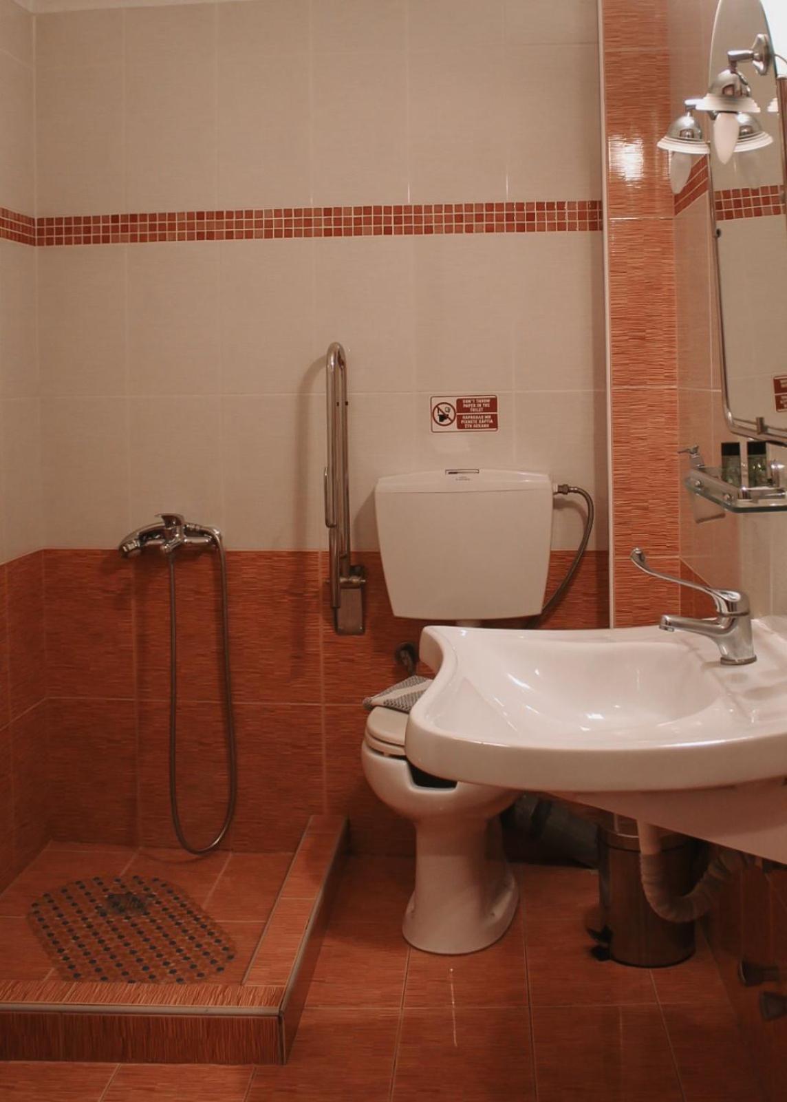Enastron Hotel Loutraki  Luaran gambar