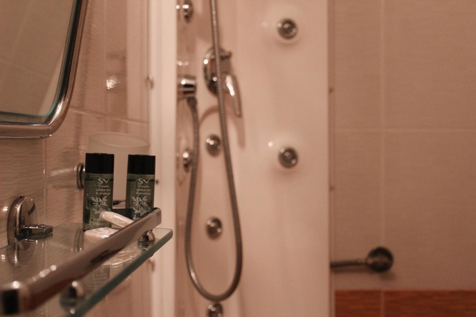 Enastron Hotel Loutraki  Luaran gambar